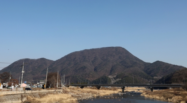 추읍산. 사진=카지노 슬롯머신 칼럼니스트