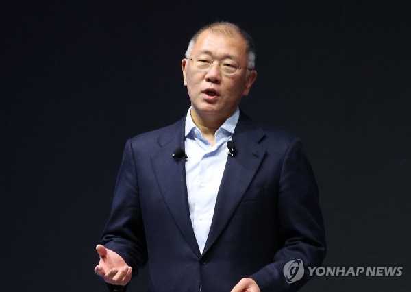 정의선 현대차그룹 베트먄 토토이 2018년 베이징모터쇼 이후 7년 만에 중국 모터쇼 현장을 찾았다. 사진=연합뉴스